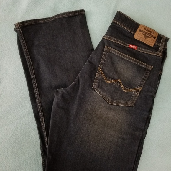Wrangler Other - NWOT Mens 30/32 Wrangler Relaxed Boot Jeans